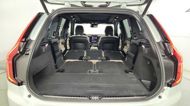 New 2026 Volvo XC90 T8 Plus w/ Protection Package AWD/4WD image 43