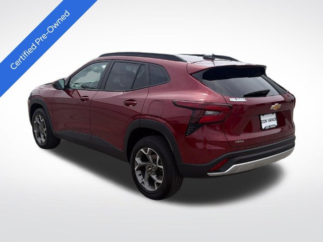 Used 2025 Chevrolet Trax LT w/ LT Convenience Package FWD image 4