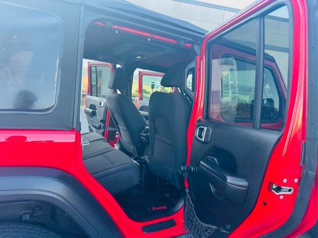 Used 2018 Jeep Wrangler Unlimited Sport image 13