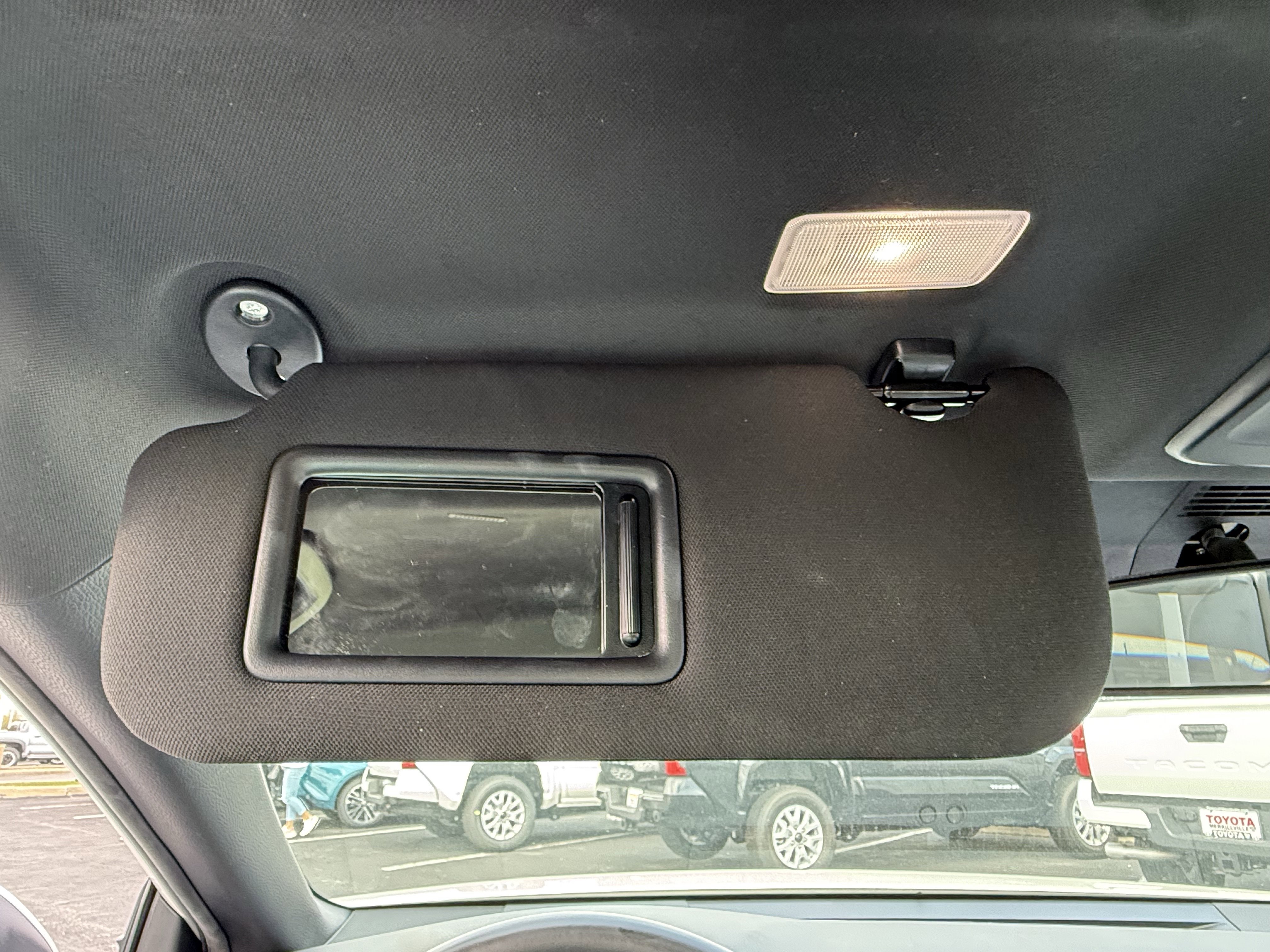 Used 2025 Toyota Camry SE FWD image 28