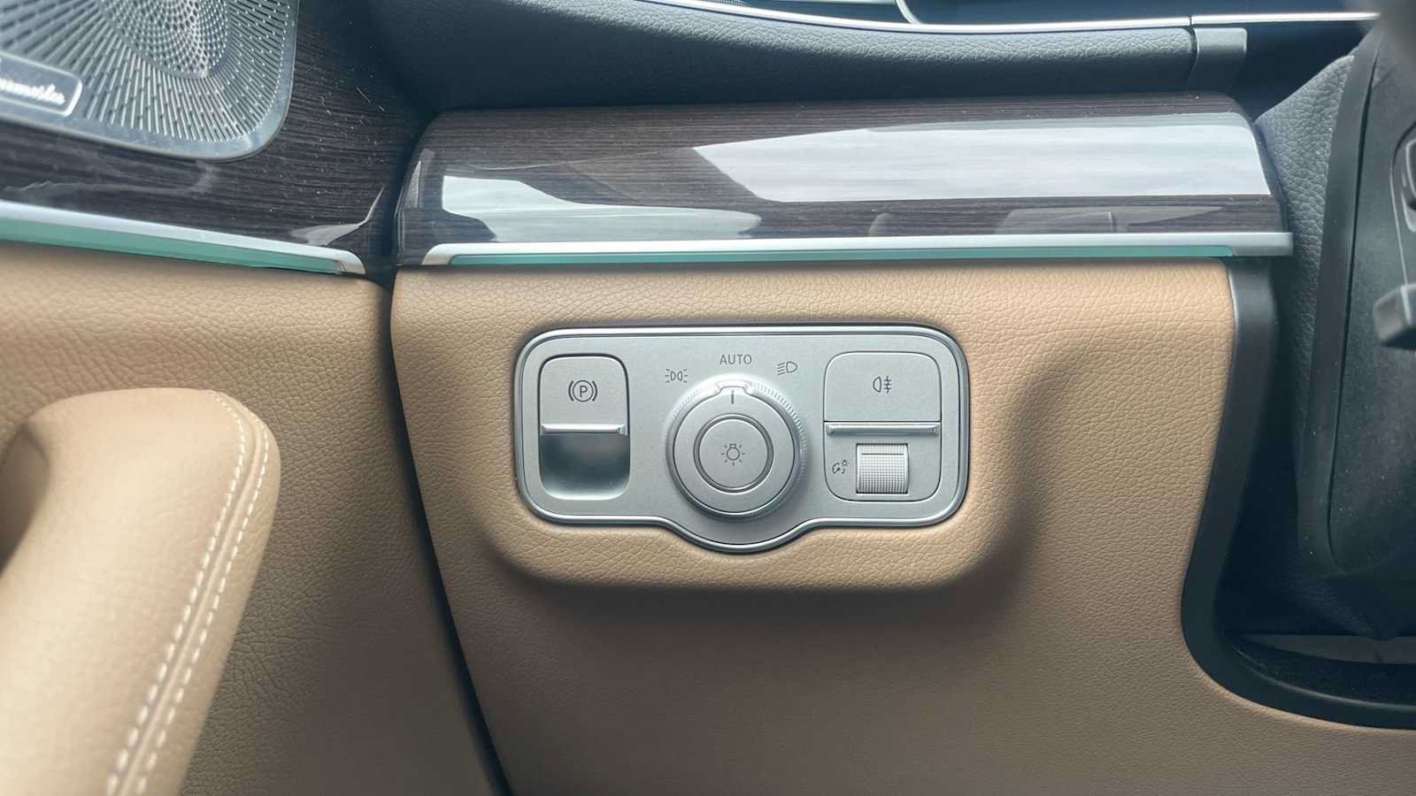 Certified 2024 Mercedes-Benz GLE 350 4MATIC image 30