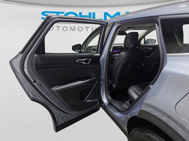 Used 2023 Kia Sportage EX AWD/4WD image 26