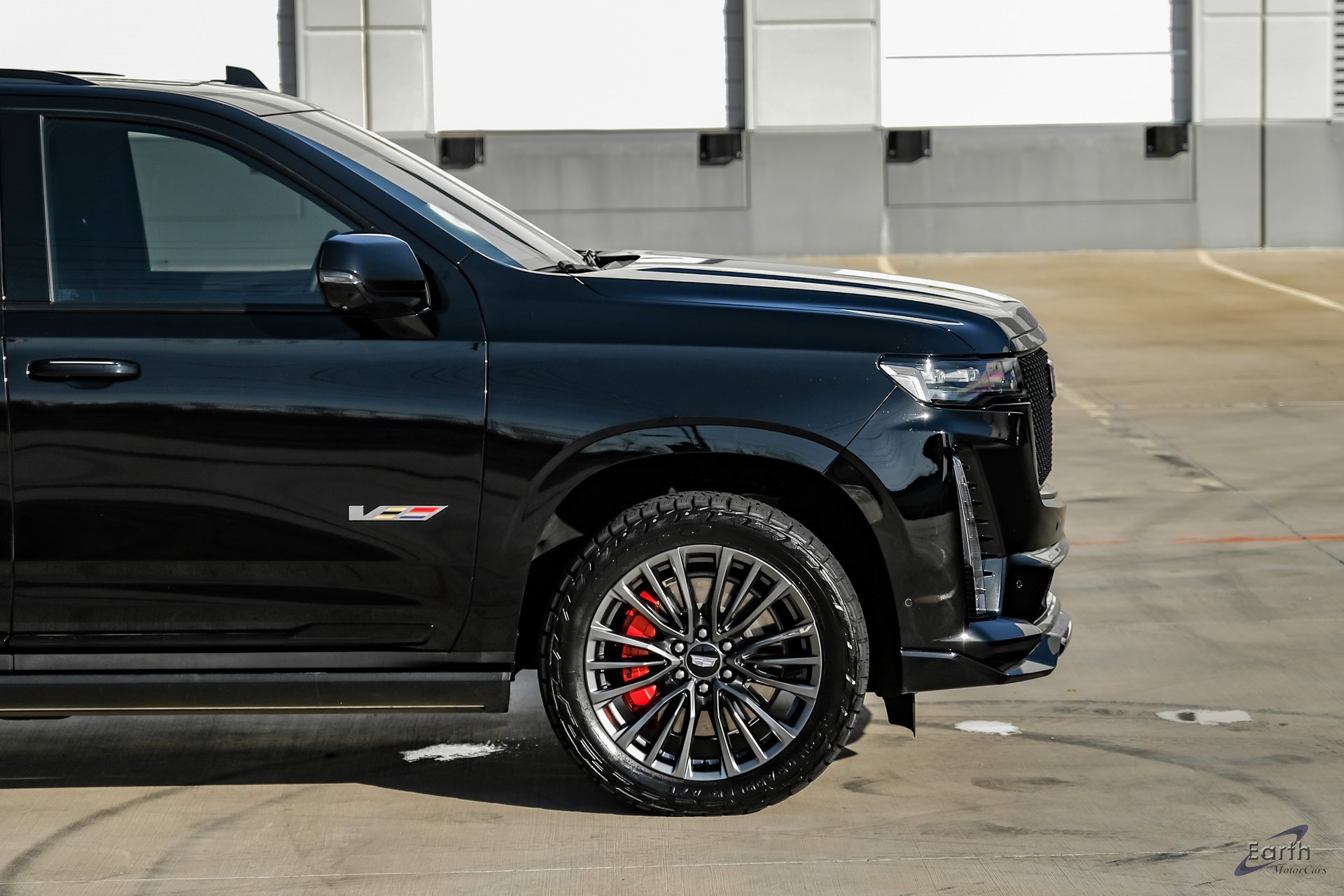 Used 2023 Cadillac Escalade V image 17