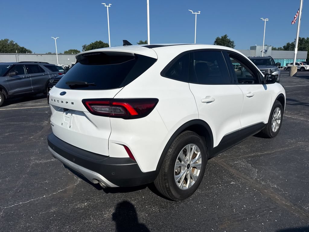 Used 2025 Ford Escape Active w/ Tech Pack #1 FWD image 6