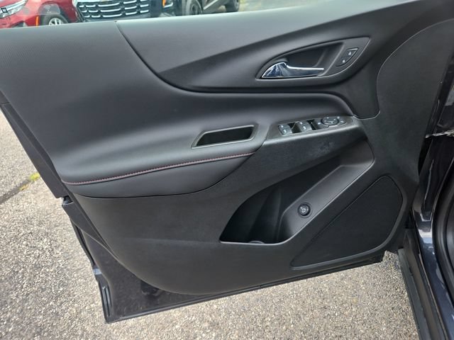 Used 2023 Chevrolet Equinox RS FWD image 10