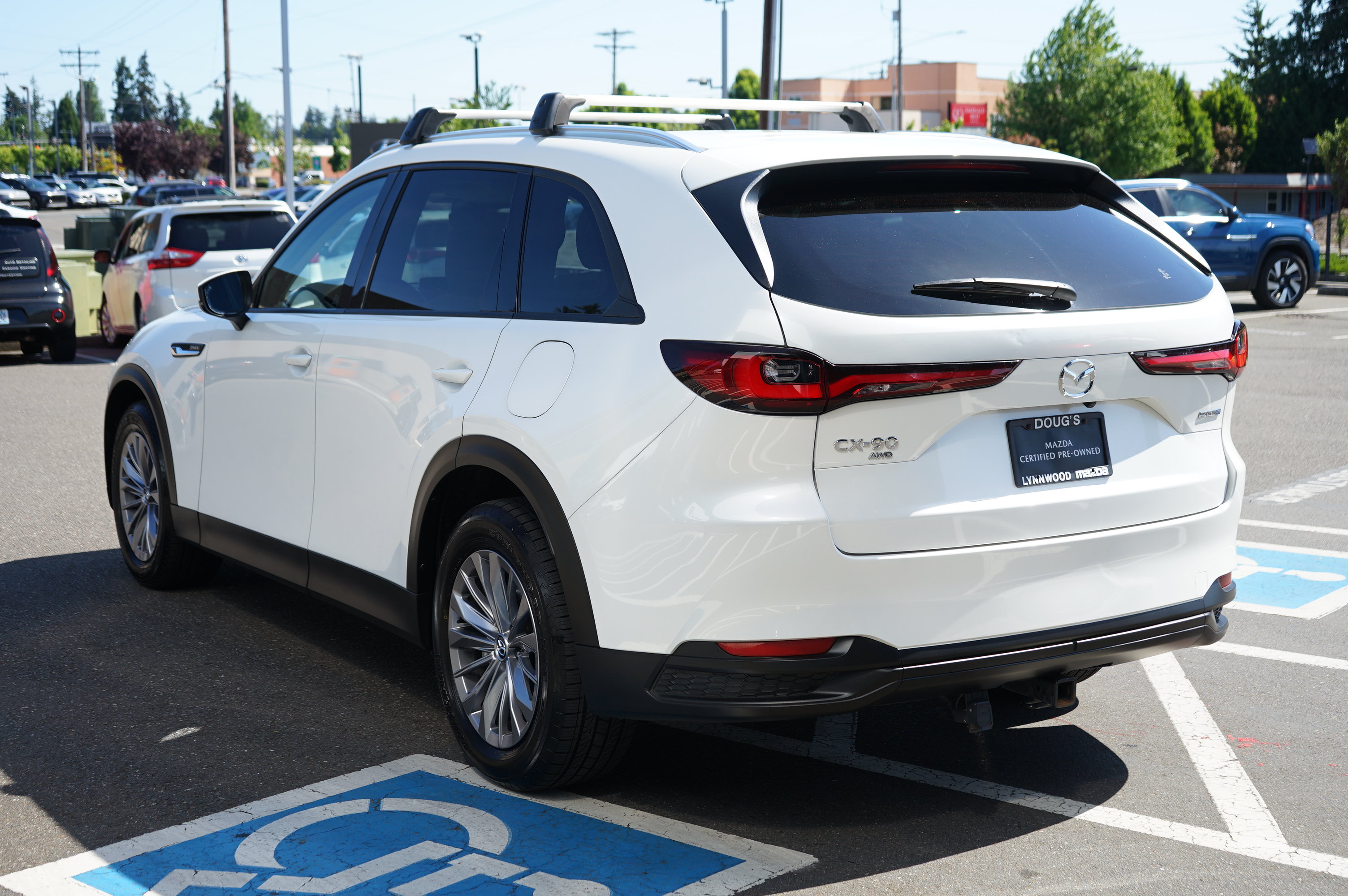Certified 2024 MAZDA CX-90 Plug-In Hybrid w/ Preferred AWD/4WD image 5