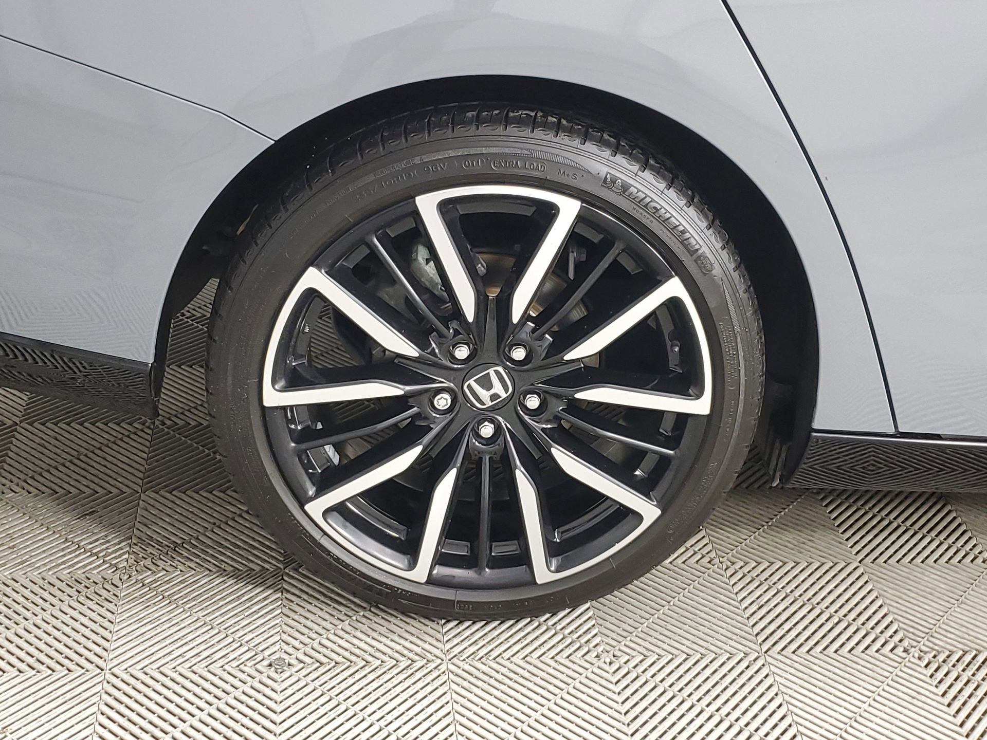 Used 2024 Honda Accord Touring image 13