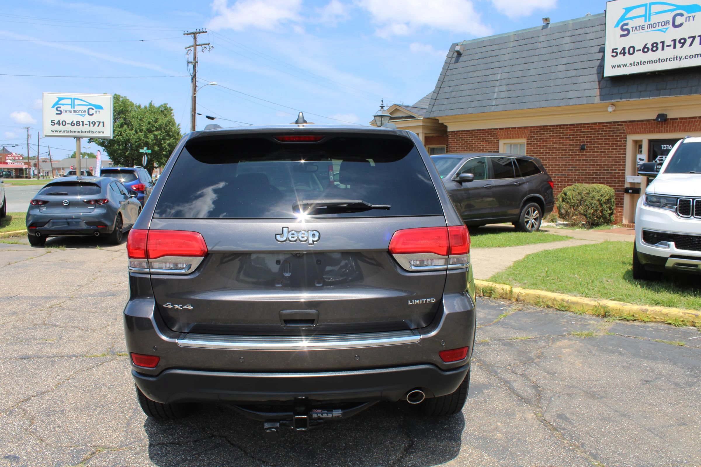 Used 2017 Jeep Grand Cherokee Limited AWD/4WD image 19