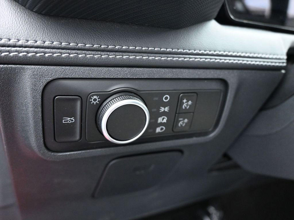 Used 2024 Ford Mustang Premium image 20