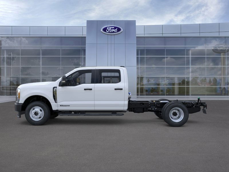 New 2025 Ford F350 XL image 3