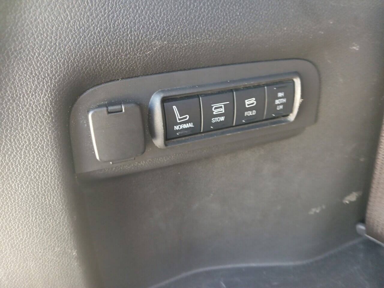 Used 2013 Ford Explorer Limited FWD image 15