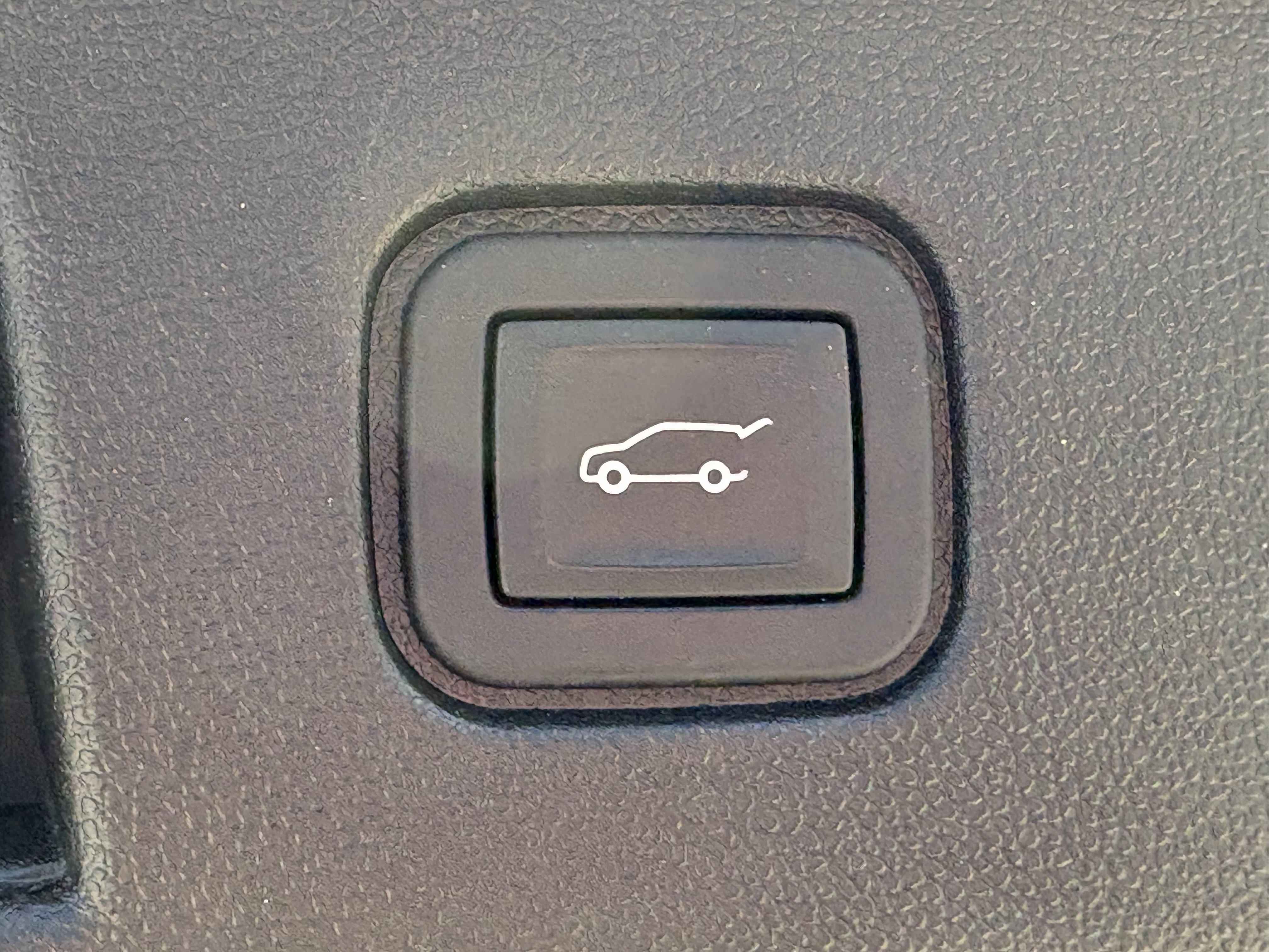 Used 2024 Chevrolet Blazer EV LT AWD/4WD image 10