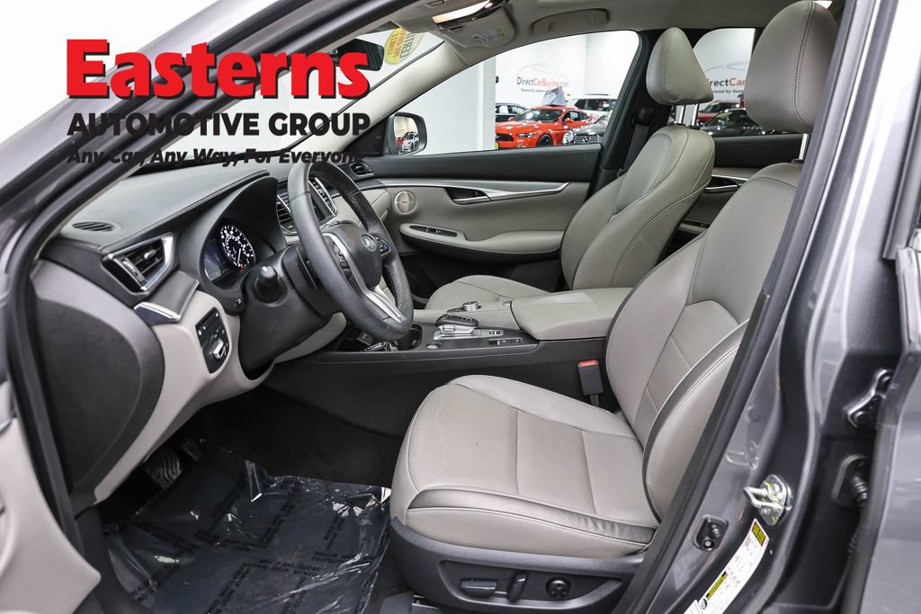 Used 2023 INFINITI QX50 Luxe AWD/4WD image 14