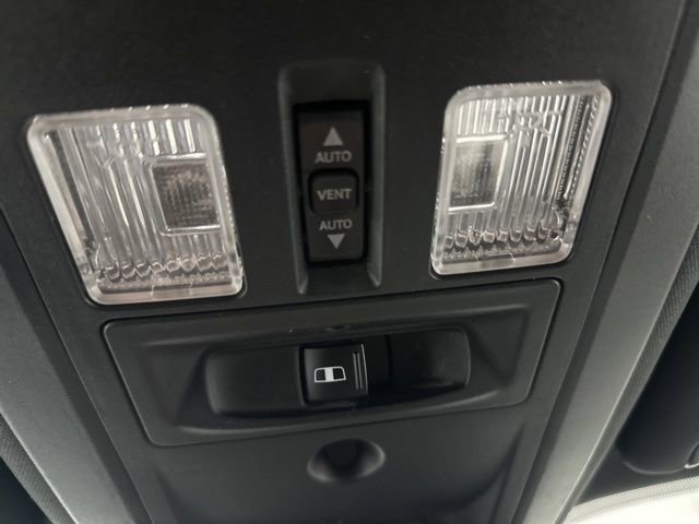 Used 2016 RAM 2500 Limited image 23