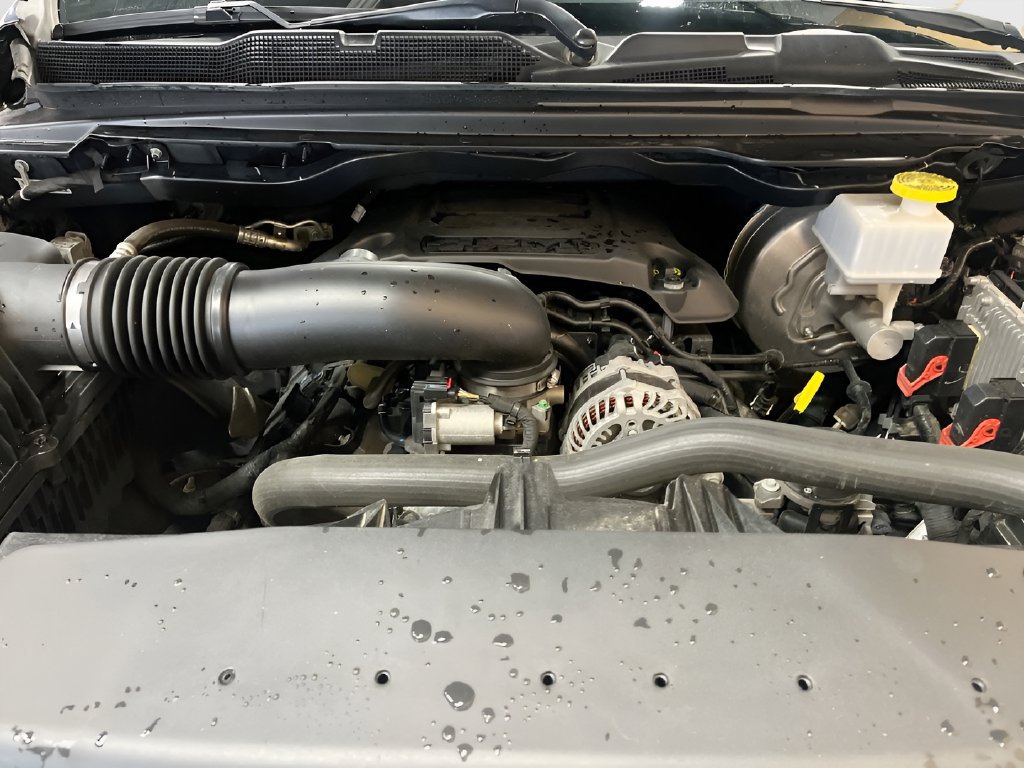 Used 2021 RAM 1500 Laramie AWD/4WD image 29