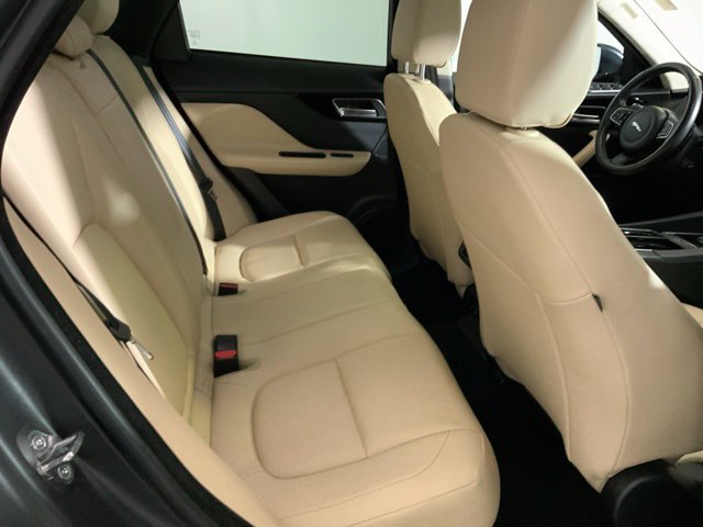 Used 2020 Jaguar F-PACE Premium AWD/4WD image 32