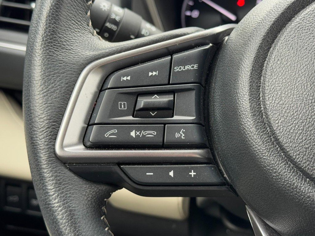 Used 2024 Subaru Ascent Limited image 21