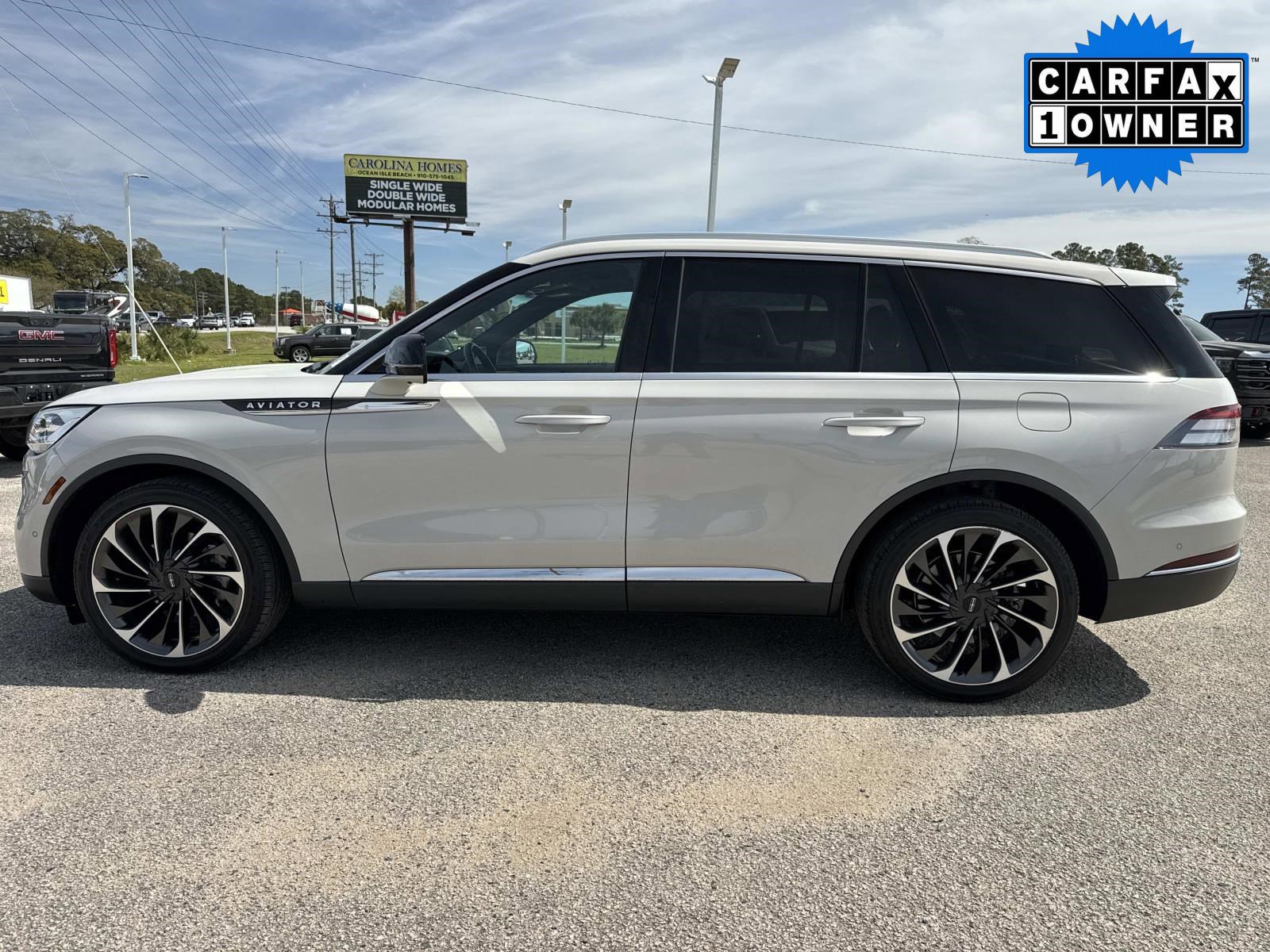 Used 2023 Lincoln Aviator Reserve w/ Equipment Group 201A RWD image 7