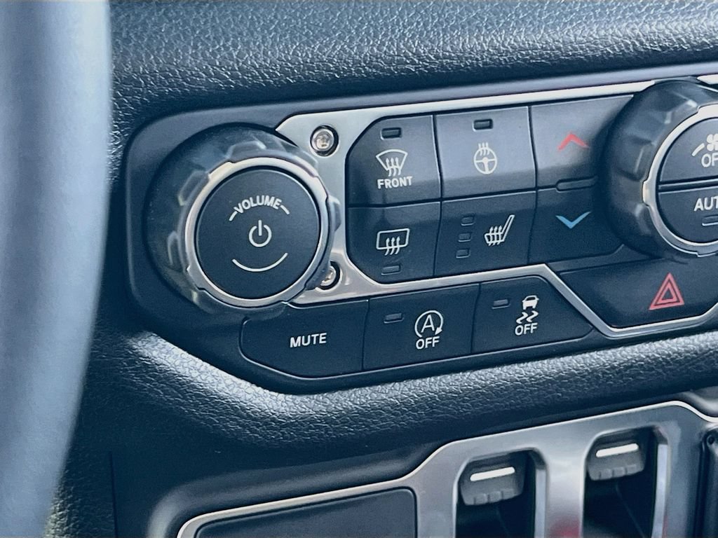 Certified 2026 Jeep Wrangler Sport AWD/4WD image 19
