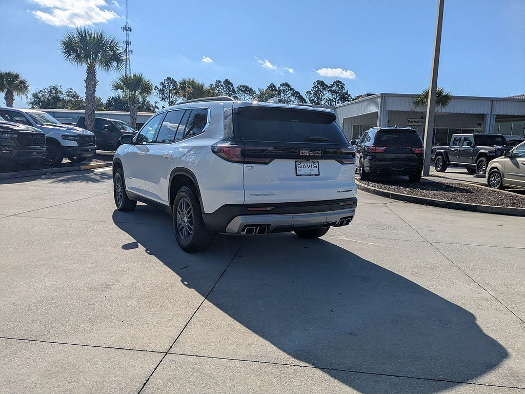 Used 2025 GMC Acadia Elevation FWD image 5