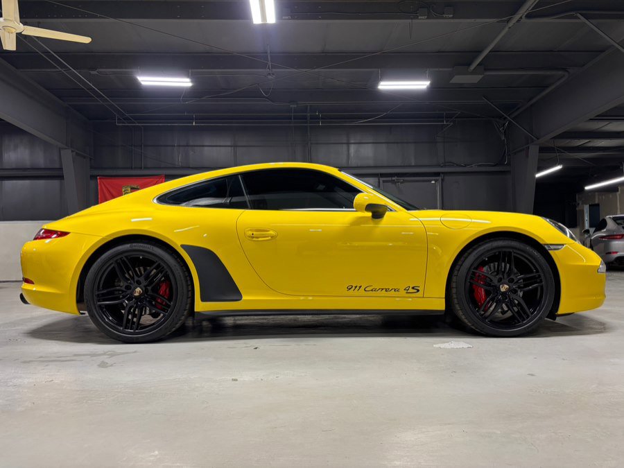 Used 2013 Porsche 911 Carrera 4S image 6