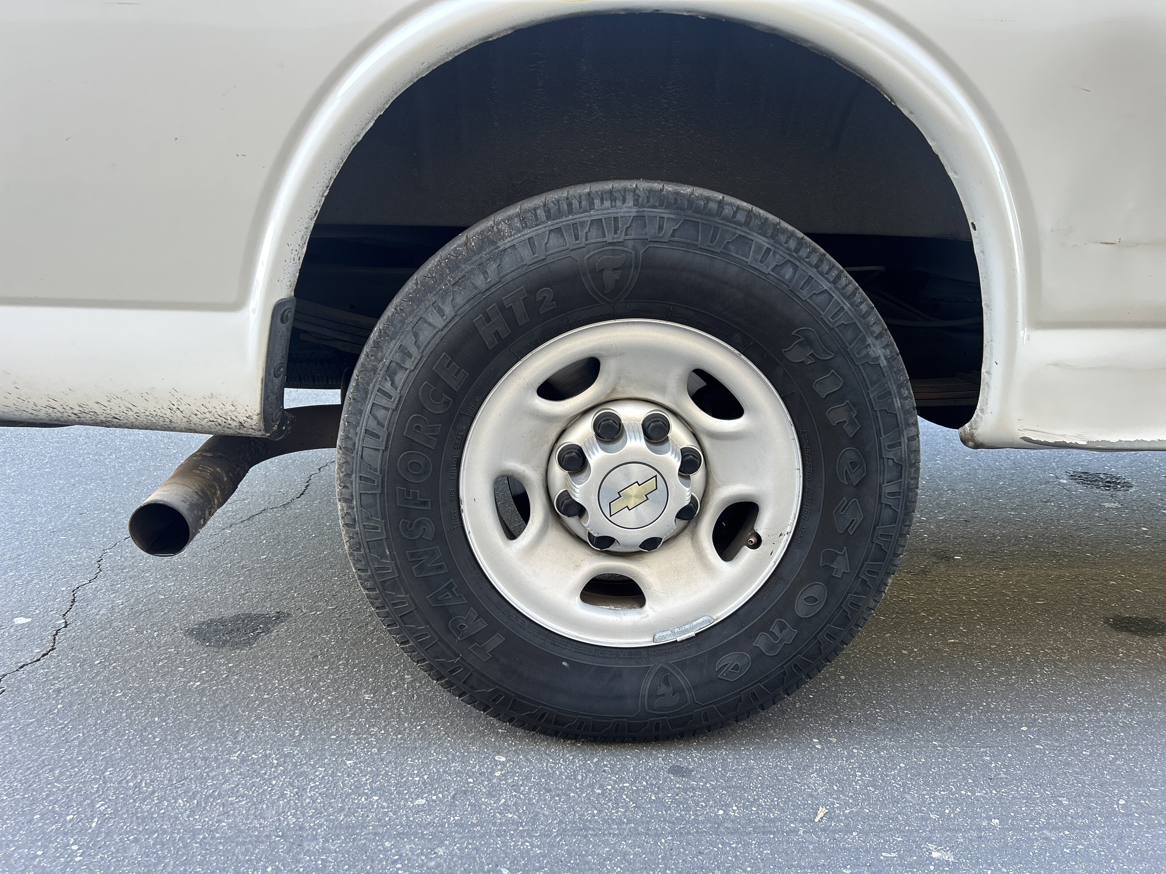 Used 2014 Chevrolet Express 2500 Extended image 14