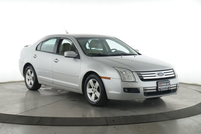Used 2009 Ford Fusion SE FWD image 2
