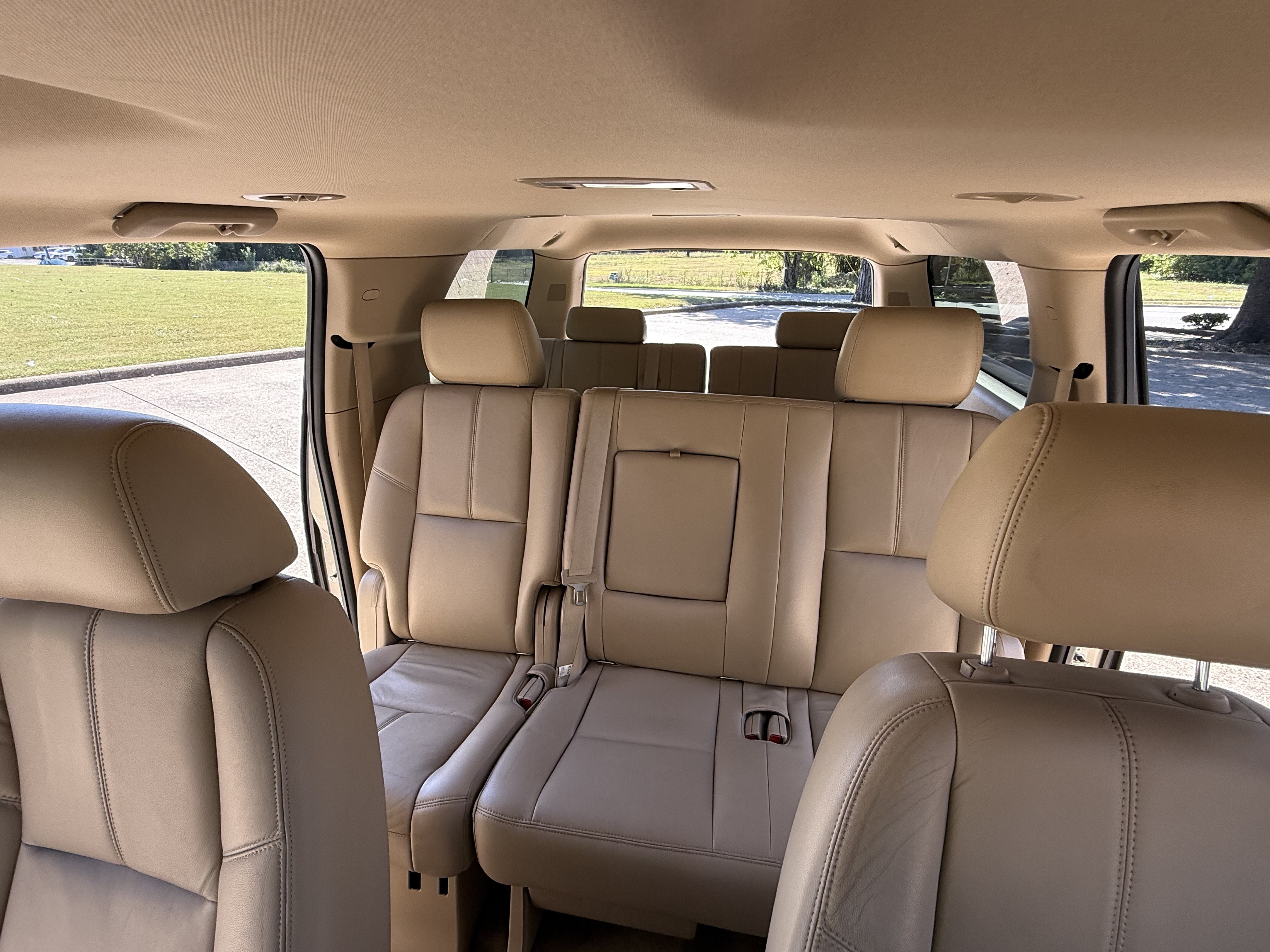 Used 2013 GMC Yukon XL SLT w/ Texas Edition RWD image 16