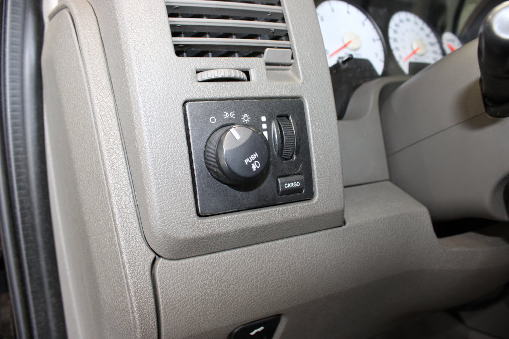 Used 2008 Dodge Ram 1500 Truck Laramie w/ Trailer Tow Group AWD/4WD image 16