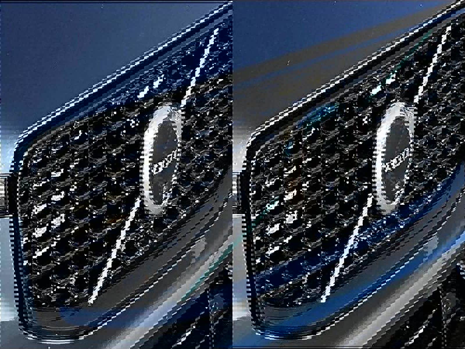 Used 2025 Volvo XC60 T8 Plus w/ Protection Package Premier image 33