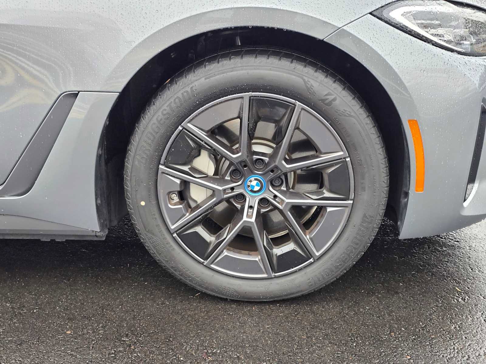 Used 2024 BMW i4 eDrive35 w/ Premium Package image 9