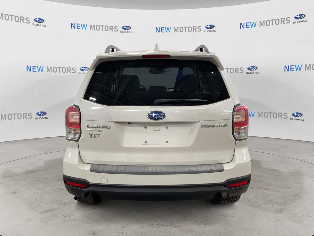 Used 2018 Subaru Forester 2.5i Premium w/ All-Weather Package AWD/4WD image 4