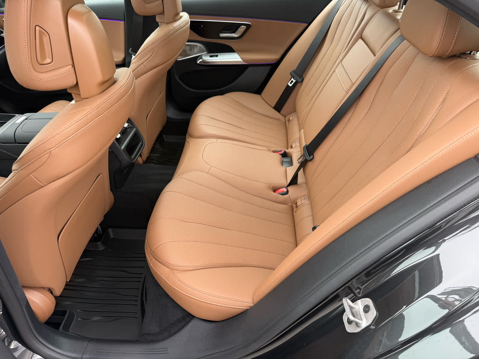 Used 2026 Mercedes-Benz E 350 4MATIC Sedan image 11