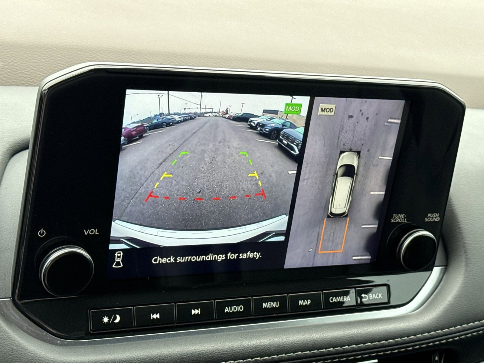 Used 2023 Nissan Rogue SL w/ SL Premium Package image 19