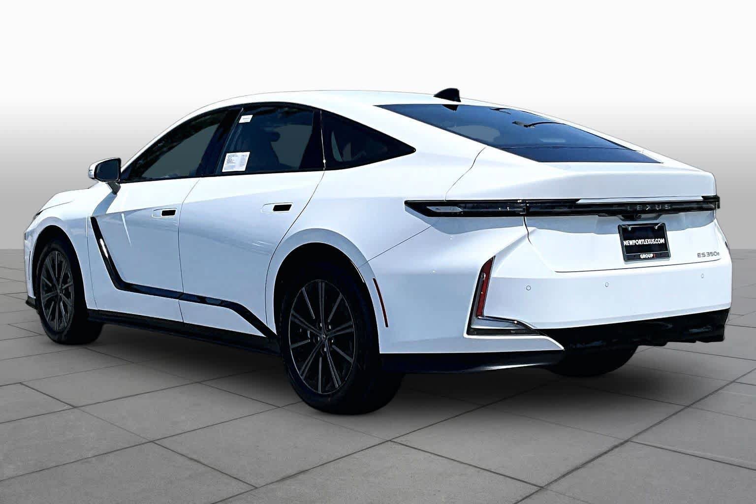 New 2026 Lexus ES 350e w/ Convenience Package FWD image 7