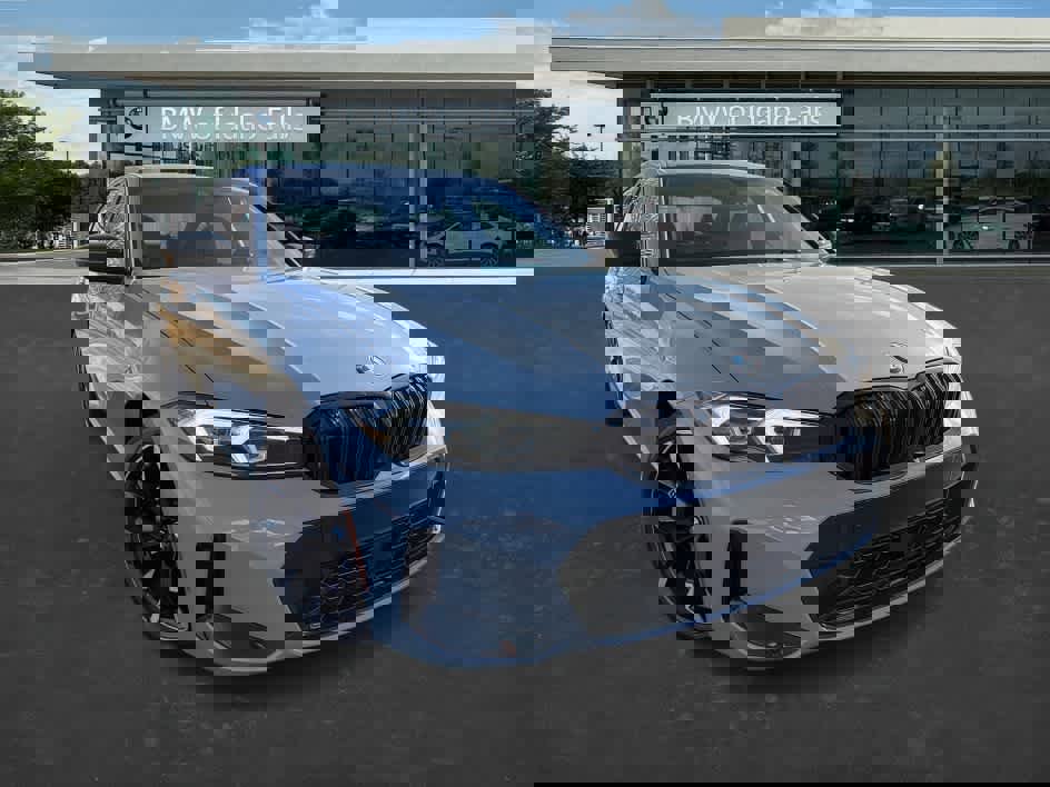 Used 2026 BMW 330i xDrive Sedan w/ M Sport Package image 2