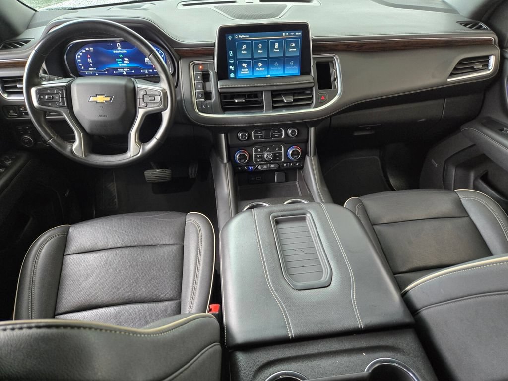 Used 2023 Chevrolet Suburban Premier AWD/4WD image 17