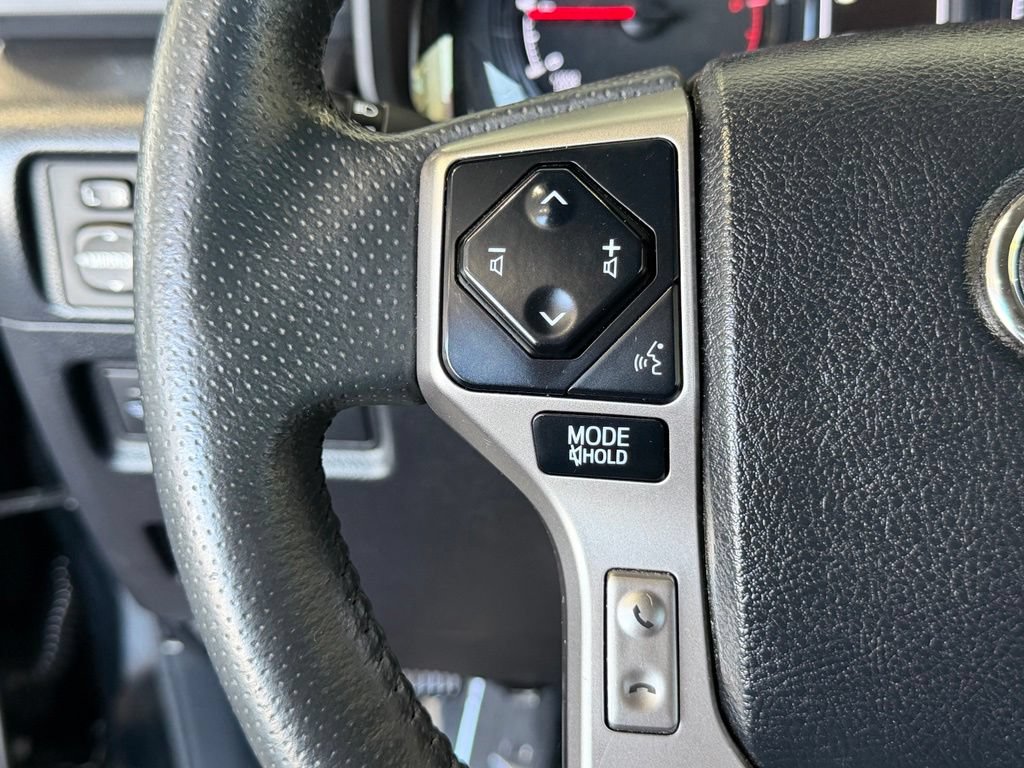 Used 2021 Toyota 4Runner SR5 AWD/4WD image 25
