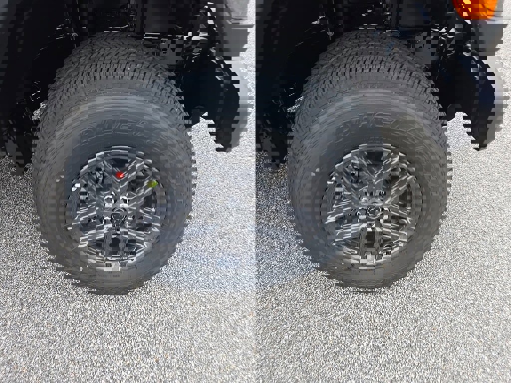 New 2026 Jeep Gladiator Sport image 9