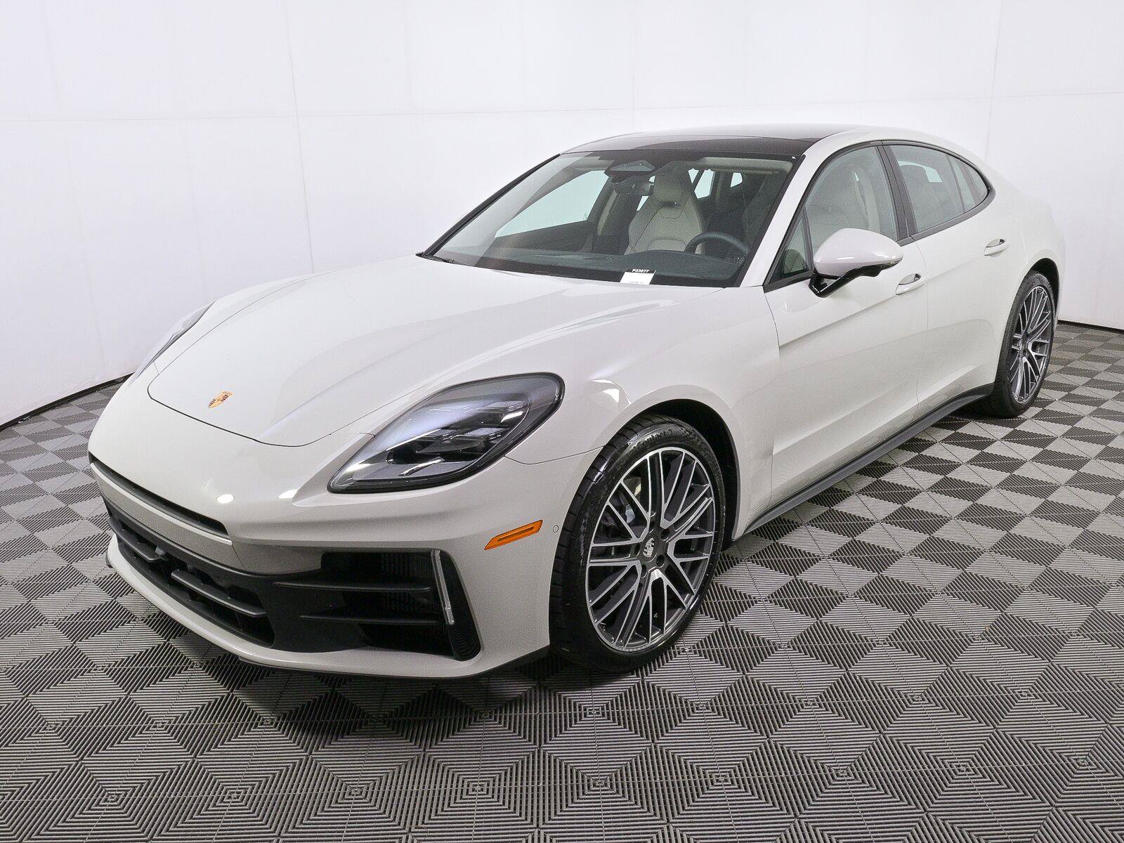 New 2026 Porsche Panamera image 1