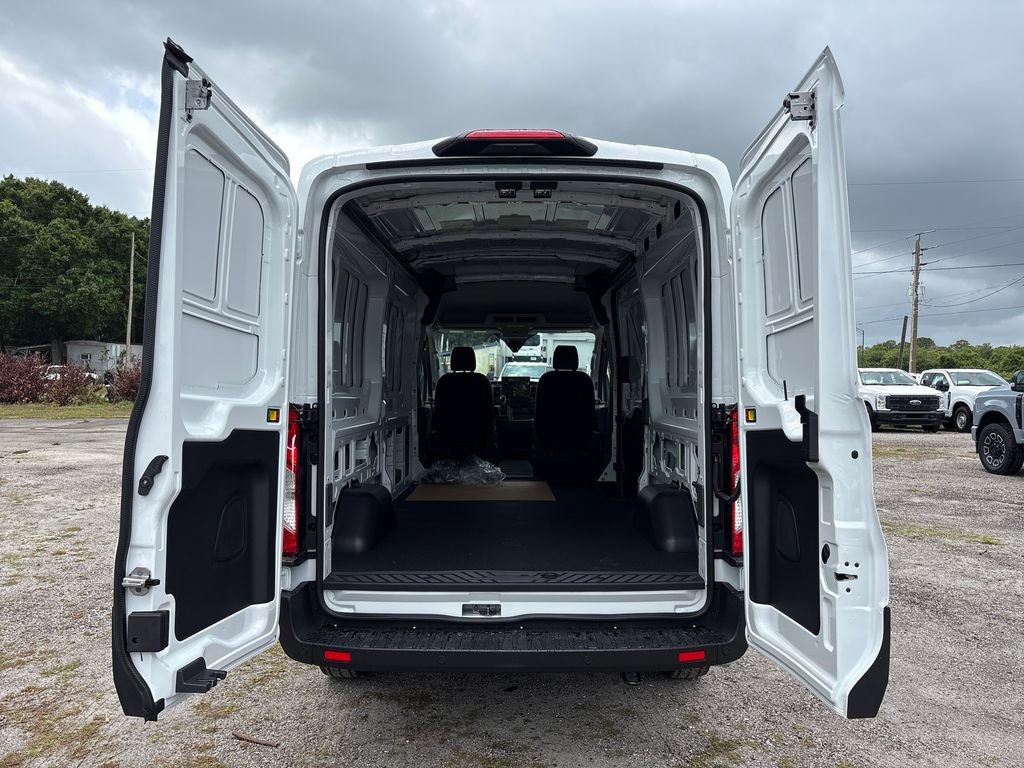New 2026 Ford Transit 250 148 Medium Roof RWD image 9