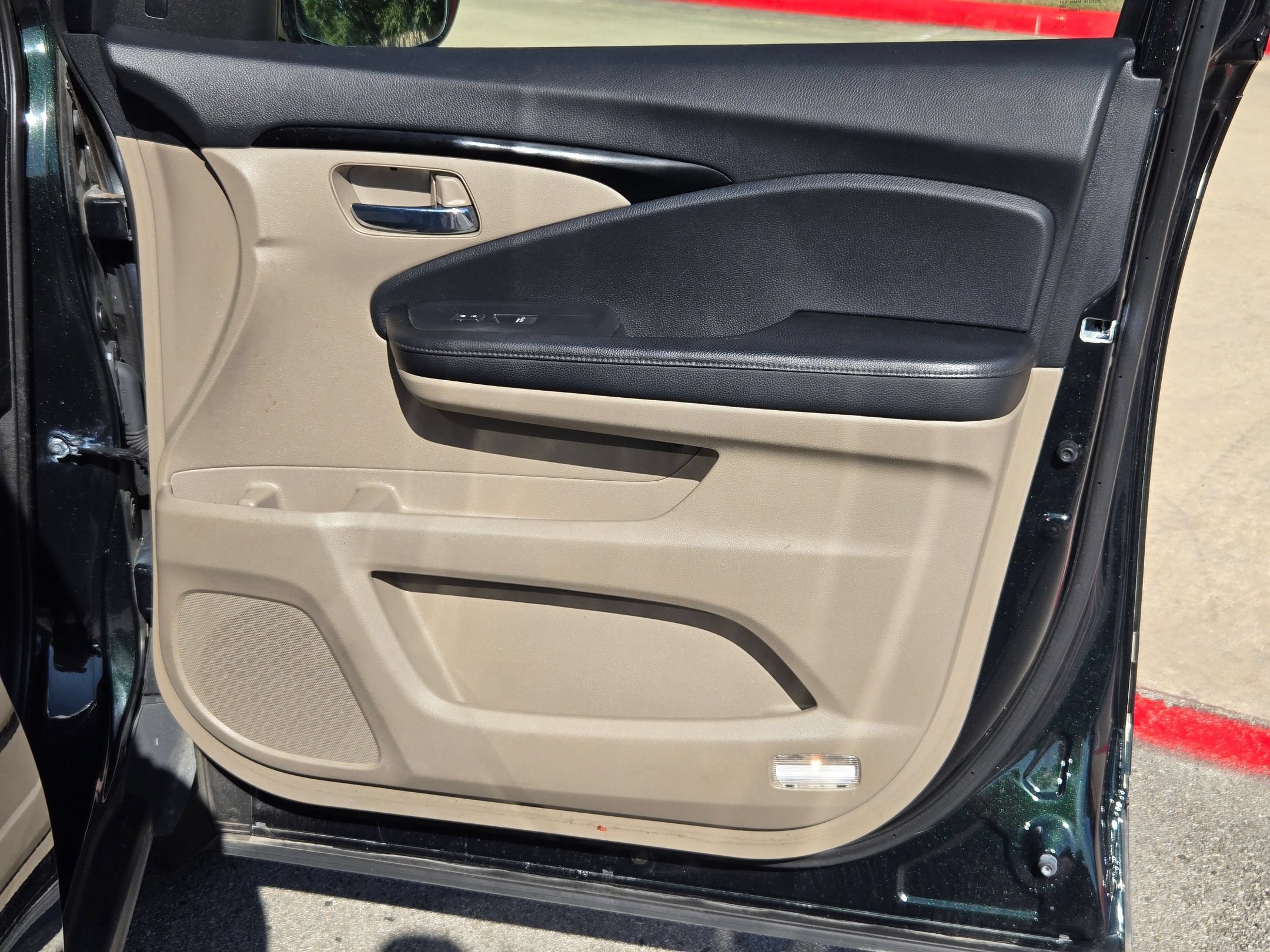 Used 2019 Honda Pilot Elite image 28