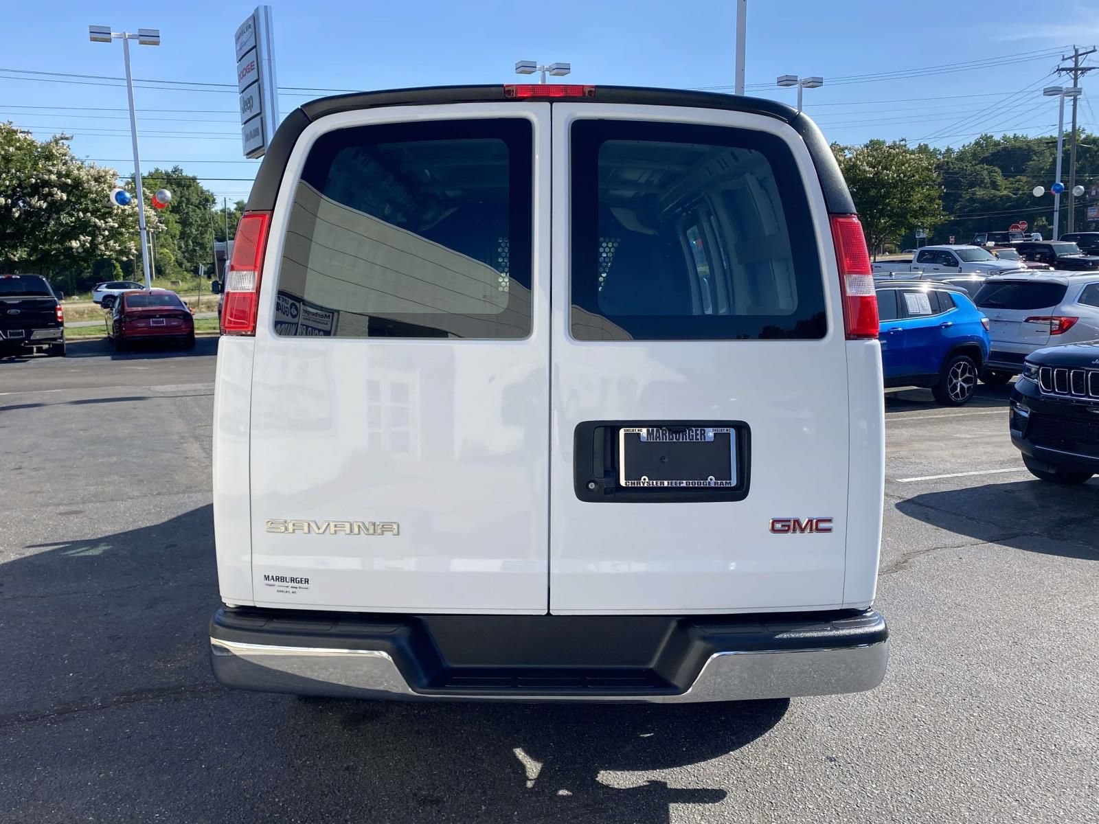 Used 2025 GMC Savana 2500 w/ Driver Convenience Package RWD image 6
