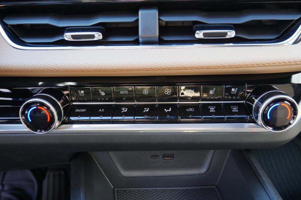 New 2026 Chevrolet Equinox ACTIV w/ Convenience Package III image 18