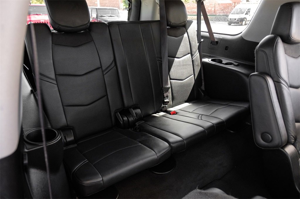 Used 2019 Cadillac Escalade ESV Luxury image 45