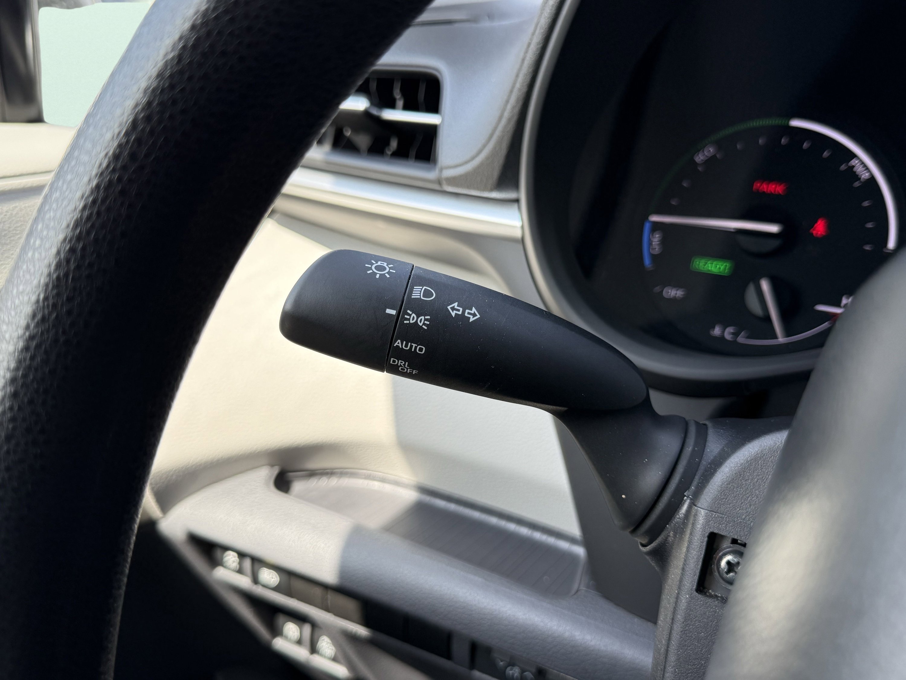 Used 2024 Toyota Sienna LE image 78