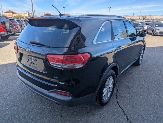 Used 2016 Kia Sorento LX image 5
