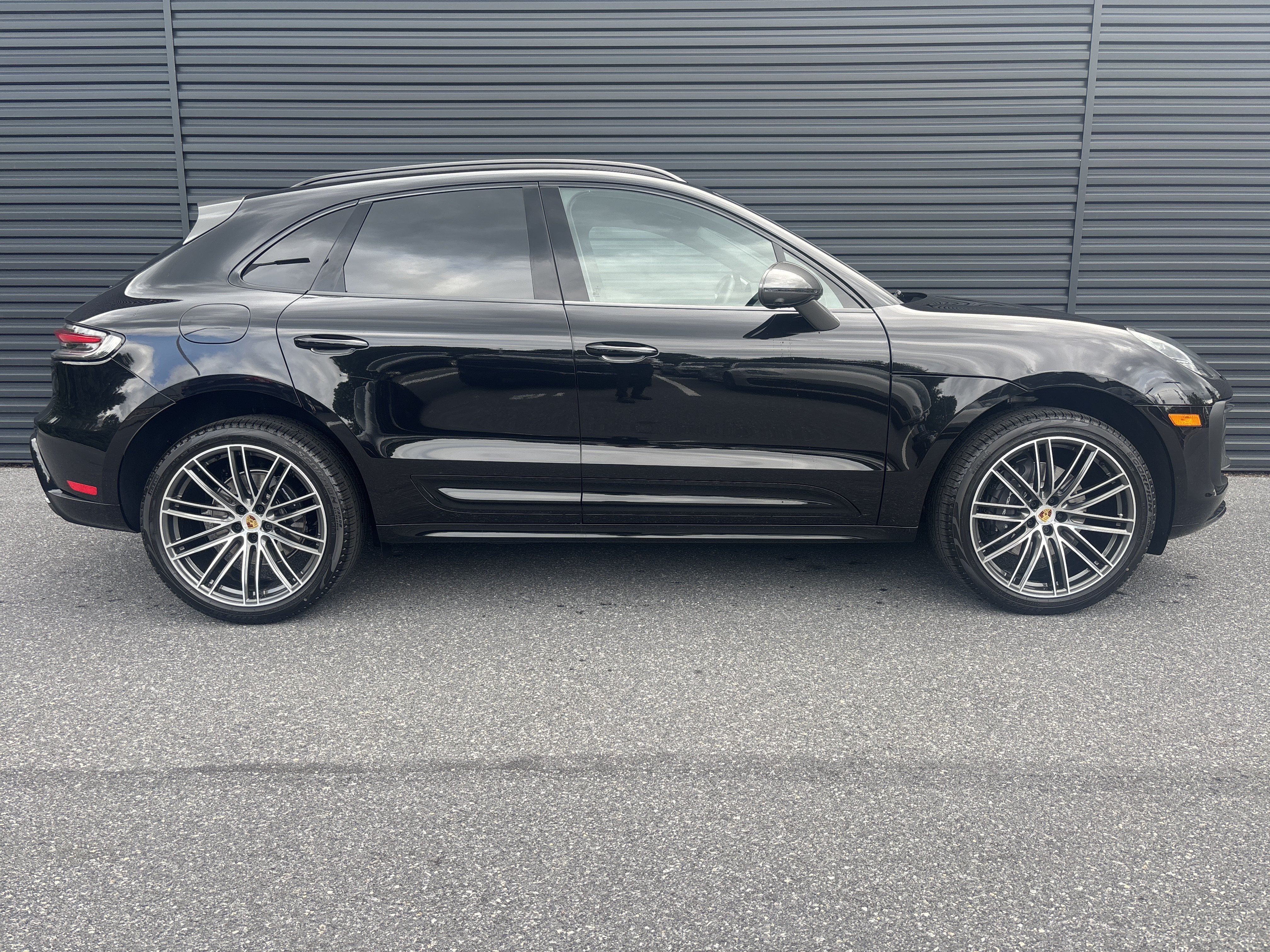 New 2026 Porsche Macan Turbo AWD/4WD image 6