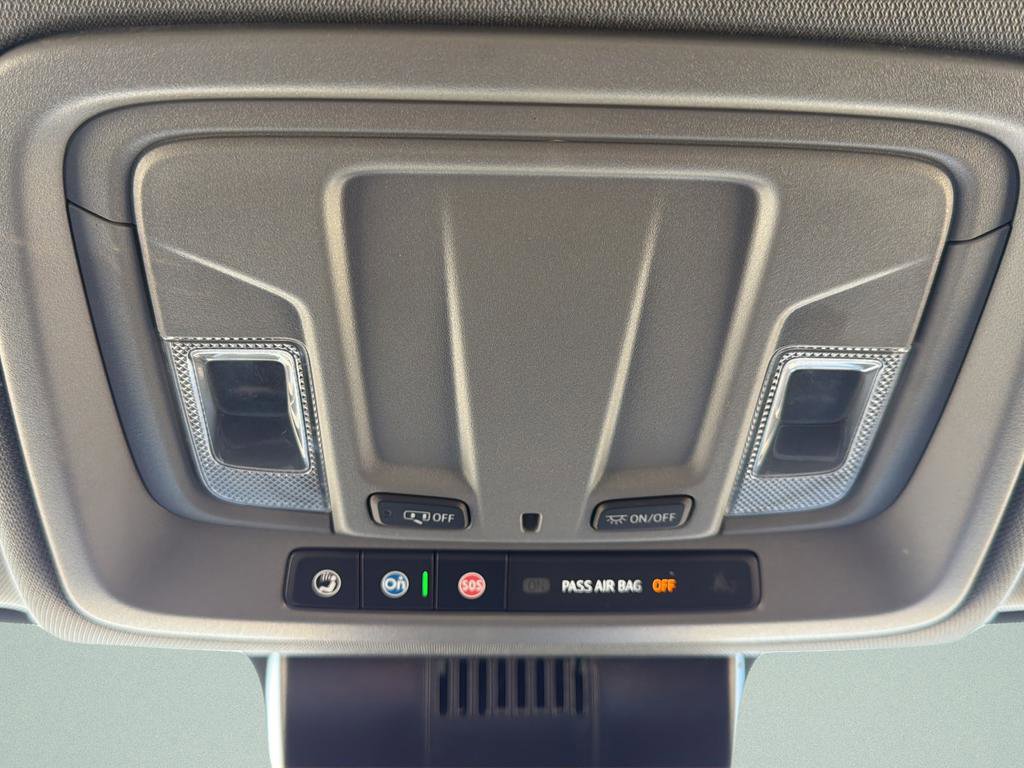 Used 2025 Chevrolet Silverado 1500 LT image 27