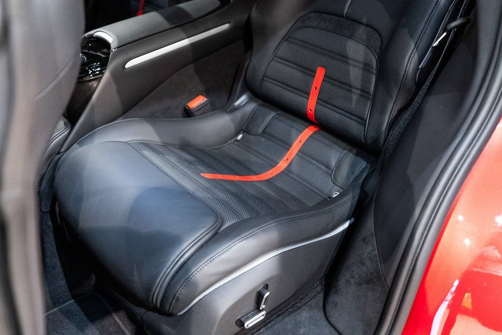 Certified 2023 Ferrari Purosangue AWD/4WD image 33